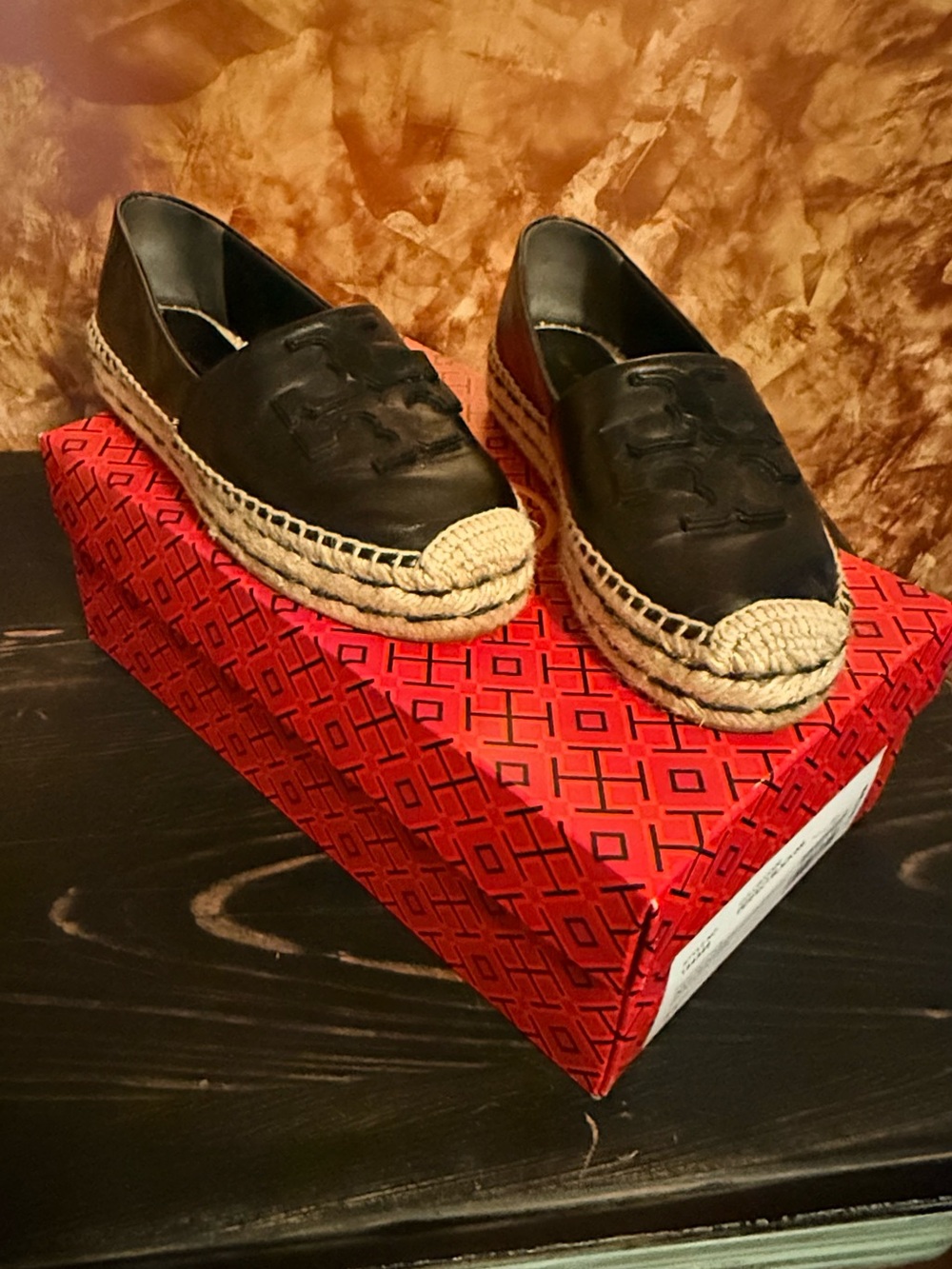 Tory Burch Black Leather Espadrille Slip-On Flats - Picture 2 of 5